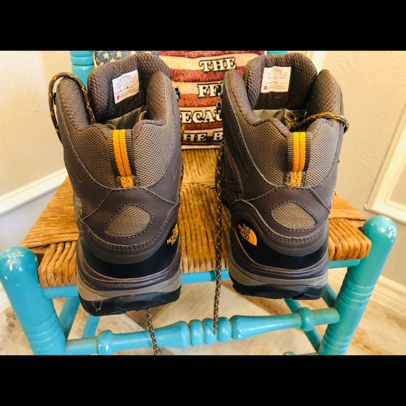 North Face Hiking Boot - Picture 2 of 5